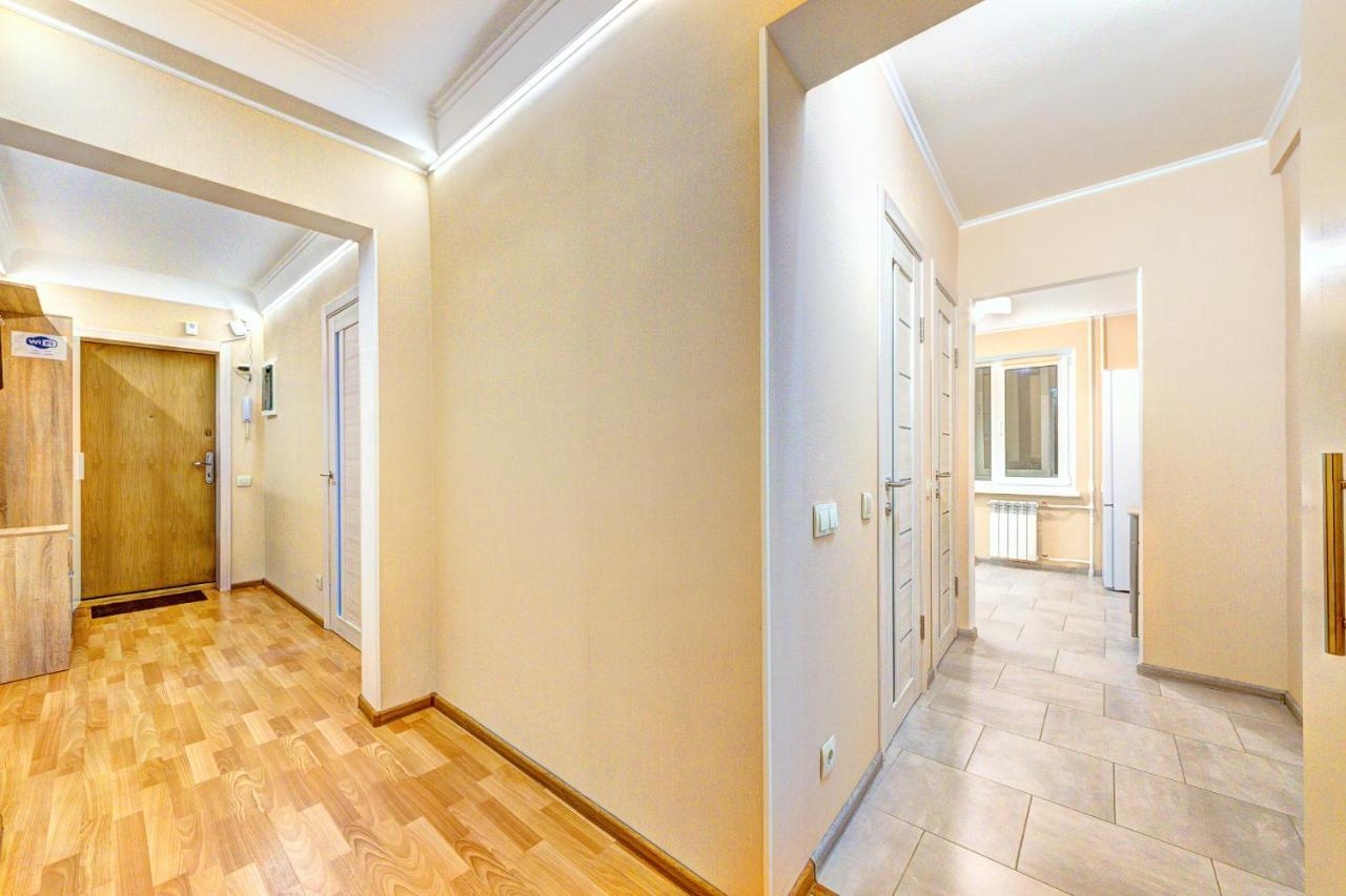 Apartments Near Ocean Plaza Druzhby Narodov Boulevard 8A เคียฟ ภายนอก รูปภาพ
