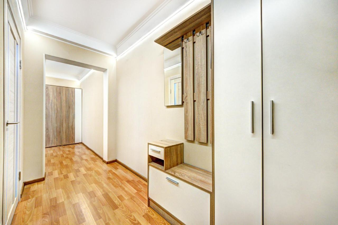 Apartments Near Ocean Plaza Druzhby Narodov Boulevard 8A เคียฟ ภายนอก รูปภาพ
